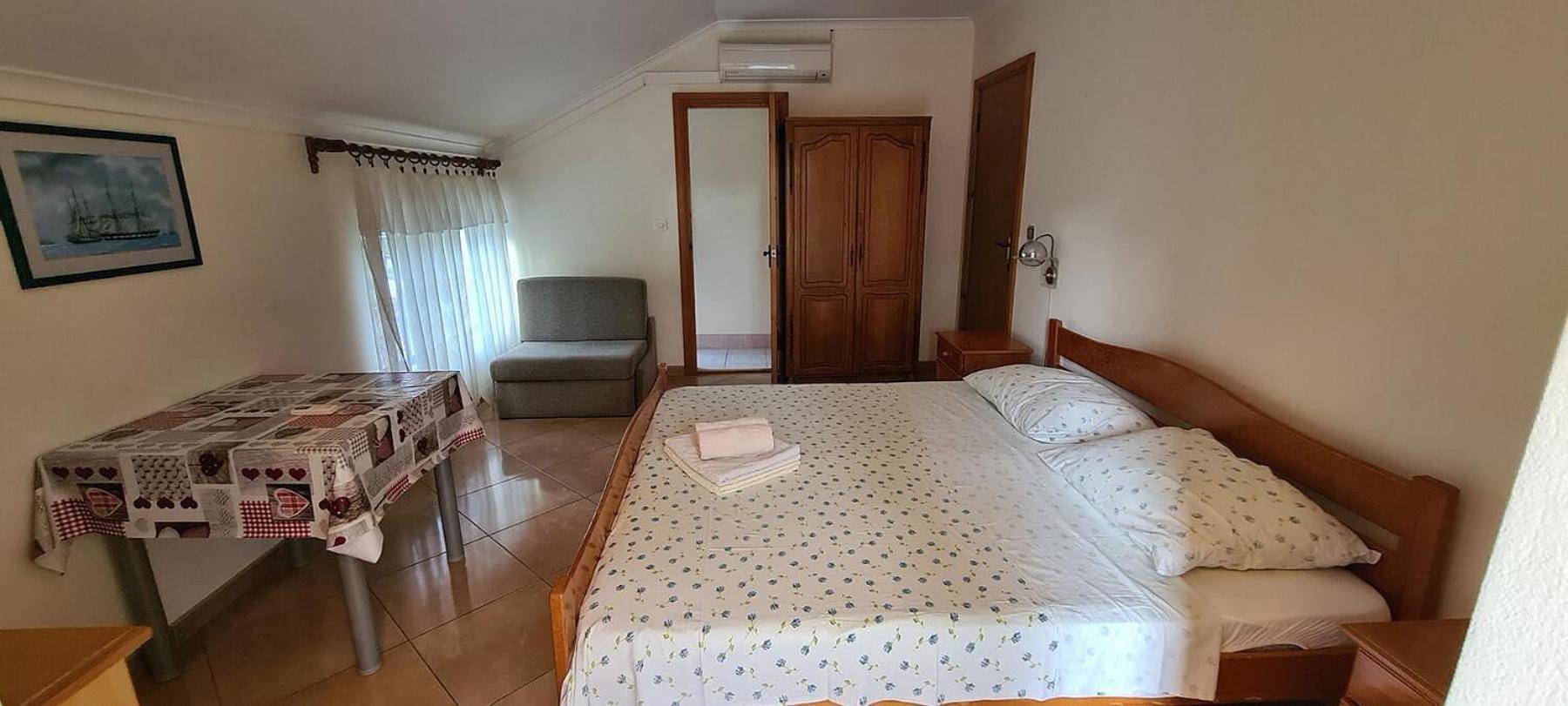 Apartment In With Seaview, Terrace, Air Condition, Wifi Orebic